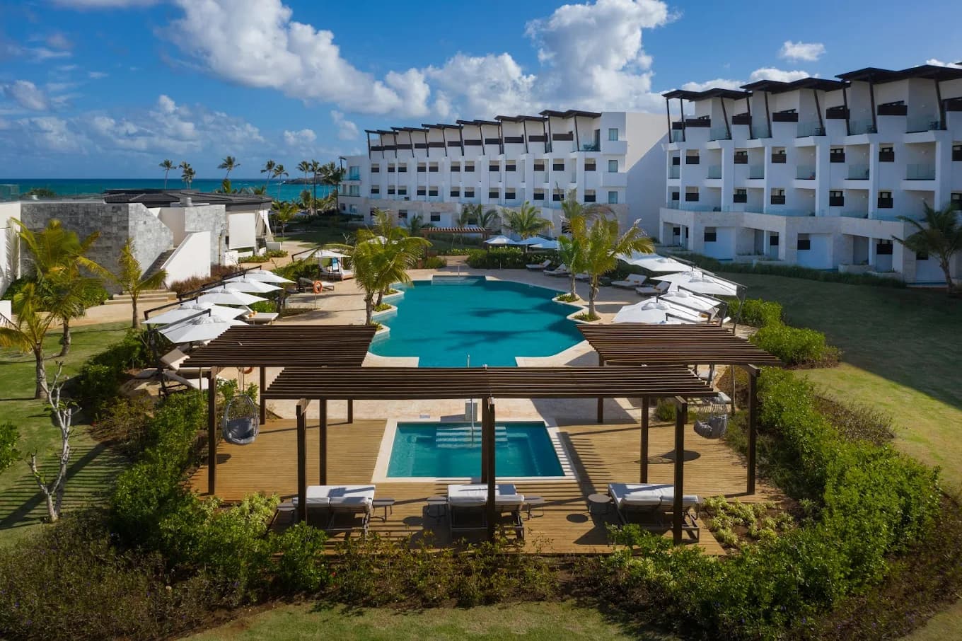 Preferred Club adult saltwater pool