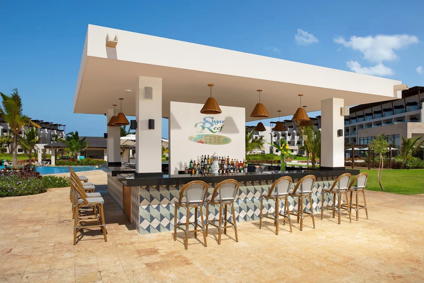 Sugar Reef outdoor poolside bar